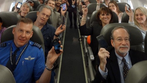 abcnews.go.com - JetBlue and Delta Now Allow Gadget Use During Entire Flight